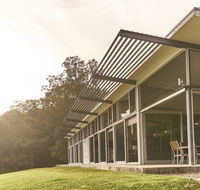 Bundaleer - Architect designed stunning views - Accommodation Broadbeach