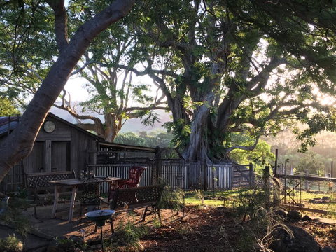 BYRON BAY New! SUNSET COTTAGE - Accommodation Broadbeach 1