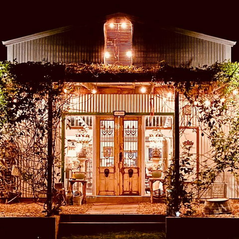 BYRON BAY'S MOD SWANKY SHED AT TOORALOO FARM STAY! - Accommodation Broadbeach 3