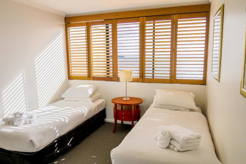 Cairns Aquarius - Accommodation Broadbeach 3