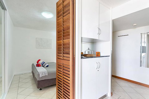 Cairns Esplanade Apartment - Accommodation Broadbeach 0