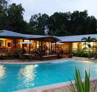 calypso corner. - Accommodation Broadbeach