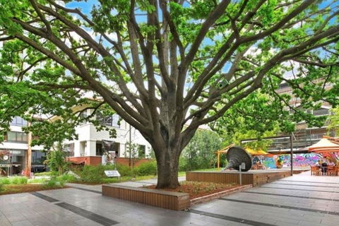 Canberra Luxury Apartment 8 - Accommodation Broadbeach 1