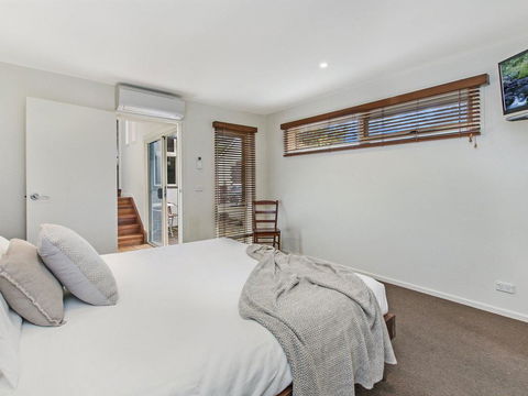 CASTWOOD VILLA No. 1 - Accommodation Broadbeach 0