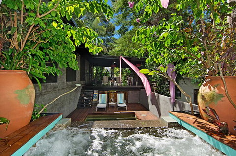 CELADON Holiday House - Accommodation Broadbeach 0