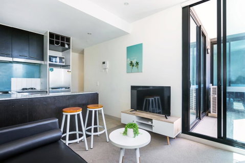Central And Modern Apartment In Melbourne CBD - Accommodation Broadbeach 0