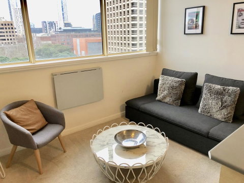 Central Station - 1 Bedroom Apt With View - Accommodation Broadbeach 3