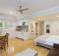 Chapel Woods Bed and Breakfast - Accommodation Broadbeach