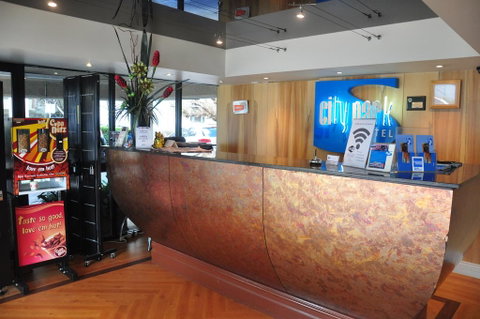 City Park Hotel - Accommodation Broadbeach 0