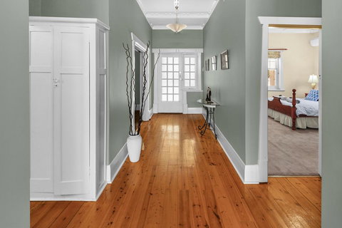 City To Beach - Free WIFI - Free 3 Car Parking - Great Location - Accommodation Broadbeach 1