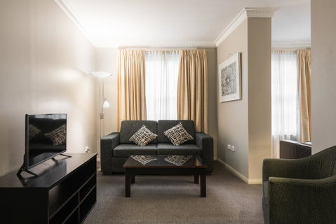 Clarendon Hotel - Accommodation Broadbeach 3