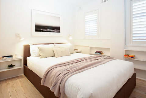 Cosy Flat In Art Deco Building Minutes From City - Accommodation Broadbeach 3
