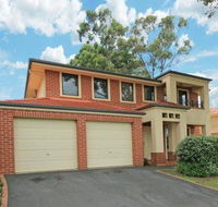 Cutmore Cottages - Meurants Manor - Accommodation Broadbeach