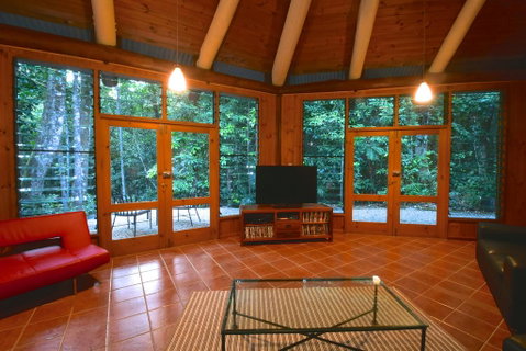 Daintree Cascades - Accommodation Broadbeach 1