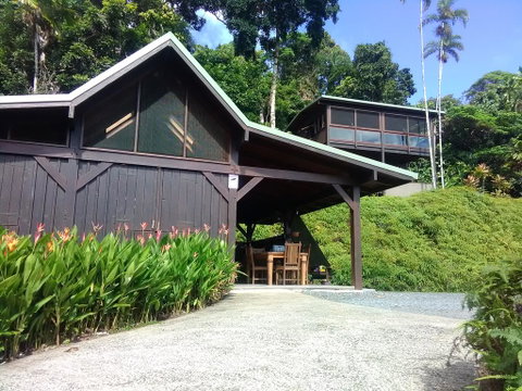 Daintree Holiday Homes - La Vista - Accommodation Broadbeach 1
