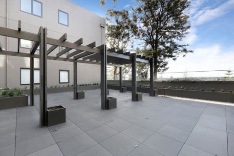 Deakin 2Bed 2Bath And Free Parking - Accommodation Broadbeach 2