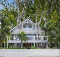 Decked Out By The Sea - Accommodation Broadbeach