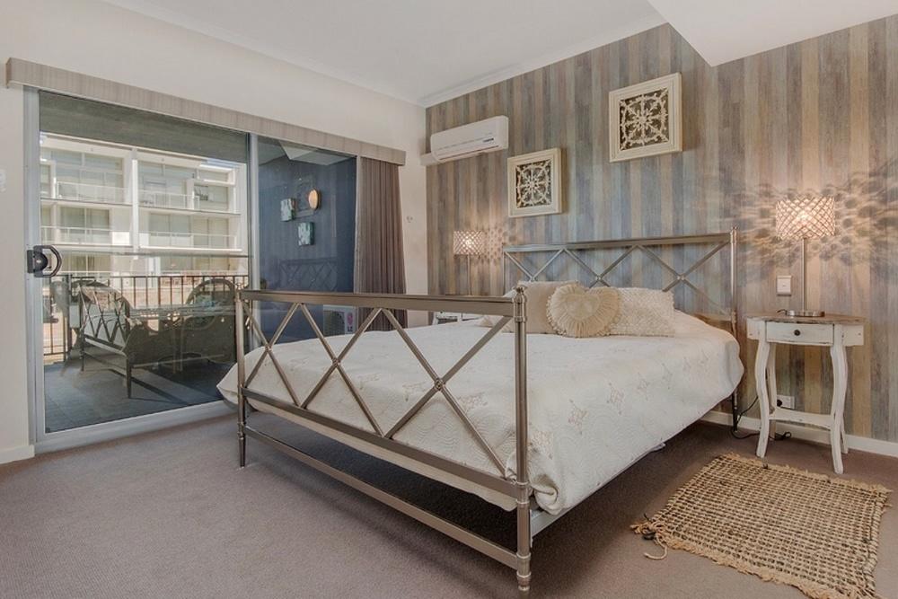 Greenfields WA Accommodation Broadbeach