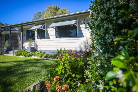 Dell-Lee Cottage - Accommodation Broadbeach 0