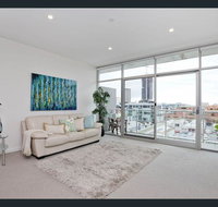 Down Town on Pirie - Heart of East End - Wifi - Netflix - Accommodation Broadbeach