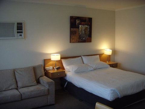 Essendon Motel - Accommodation Broadbeach 2