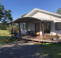 Flame Tree Chalet - Accommodation Broadbeach