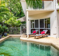 Four Mile Beach Retreat - Accommodation Broadbeach
