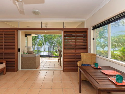 Fusilier Beachfrontviews - Accommodation Broadbeach 3