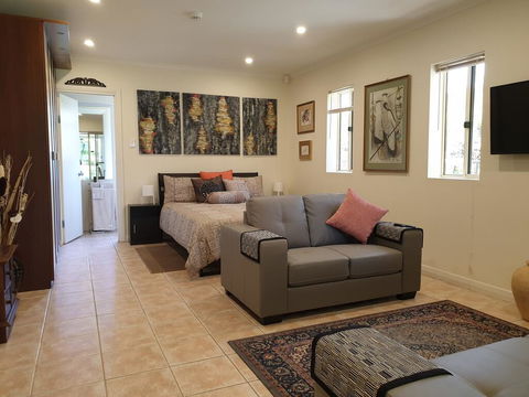 Garden Studio, Black Forest - Accommodation Broadbeach 0