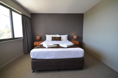 Gladstone Reef Hotel Motel - Accommodation Broadbeach 0