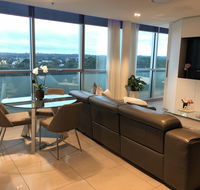 Glasshouse Apartment - at Parramatta - Accommodation Broadbeach