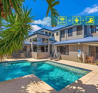 Gold Coast Stunning Waterfront Holiday Retreat - Accommodation Broadbeach