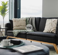 Green with Envy SC 1B Chic Apartment FREE WIFI - Accommodation Broadbeach