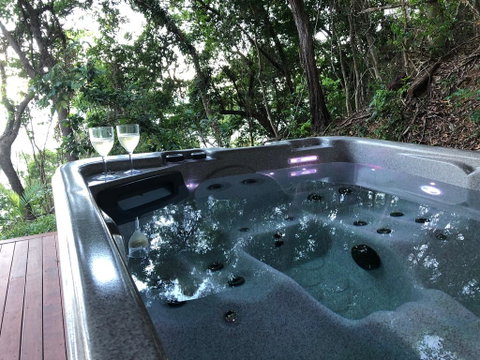 Gunnadoo Holiday - Accommodation Broadbeach 2