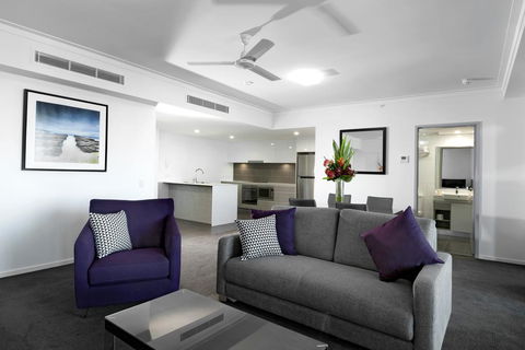 H On Mitchell Apartment Hotel - Accommodation Broadbeach 3