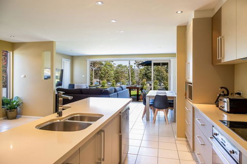 HARBOUR LIGHTS - Ulladulla - Accommodation Broadbeach 3