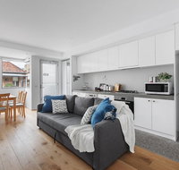 Heart of Windsor Apartment by Ready Set Host - Accommodation Broadbeach