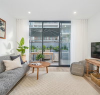Herald 1-BR Apartment - Inner City Close to Beaches  Harbour - Accommodation Broadbeach