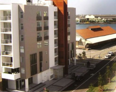Honeysuckle Executive Suites - Accommodation Broadbeach 1