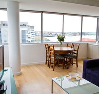 Honeysuckle Executive Suites - Accommodation Broadbeach