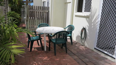 Island Magic - Townhouse No. 5 - Accommodation Broadbeach 2