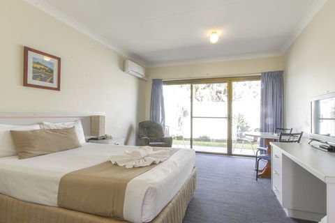 Island Palms Motor Inn - Accommodation Broadbeach 2
