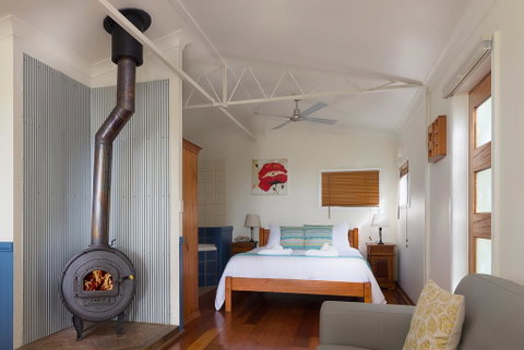 Jacaranda Cottages - Accommodation Broadbeach 3