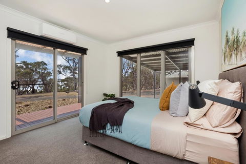 Jack's Point - Accommodation Broadbeach 3
