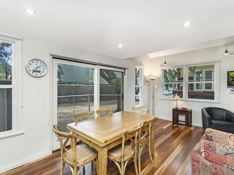 JOHANSSON'S PERCH COTTAGE - Accommodation Broadbeach 0