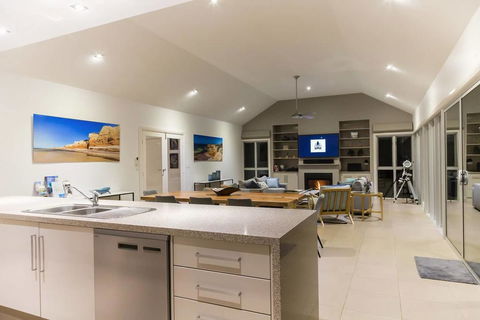 Kangaroo Island - MISTERE RETREAT KANGAROO ISLAND - Accommodation Broadbeach 2