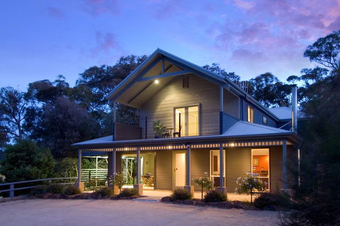 Katherine - Accommodation Broadbeach 0