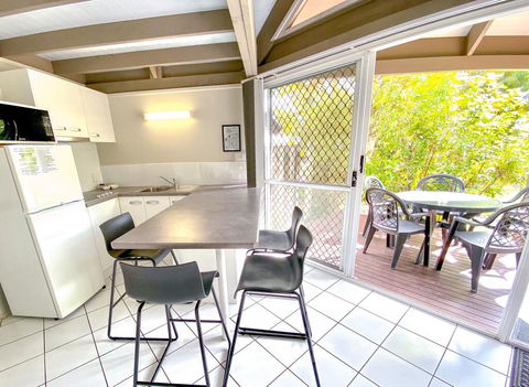 Kellys Beach Resort - Accommodation Broadbeach 2