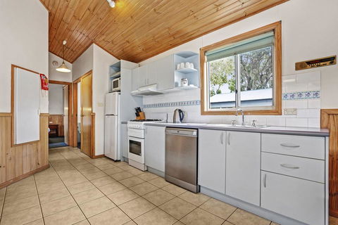 Kendalls Beach Holiday Park - Accommodation Broadbeach 2