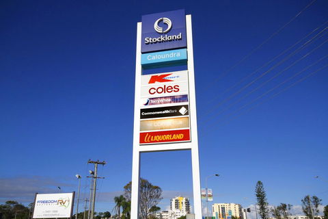Kennedy Pde 11, Golden Beach - Accommodation Broadbeach 2